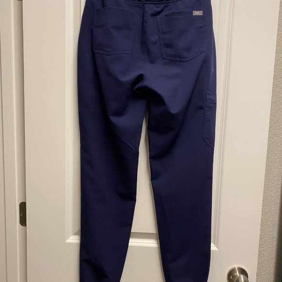 FIGS Zamora Jogger Scrub Pants - Navy XS Tall - Picture 6 of 8